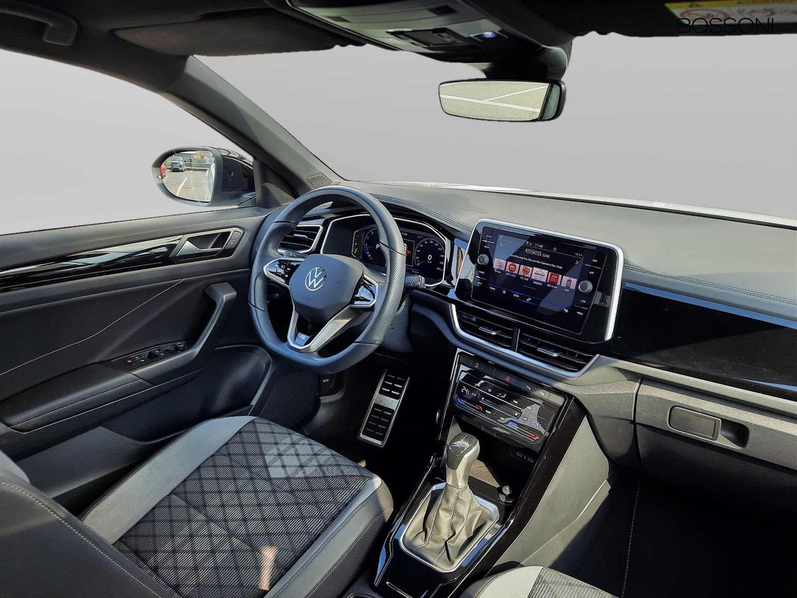 6 - Volkswagen T-Roc 1.5 tsi act r line dsg