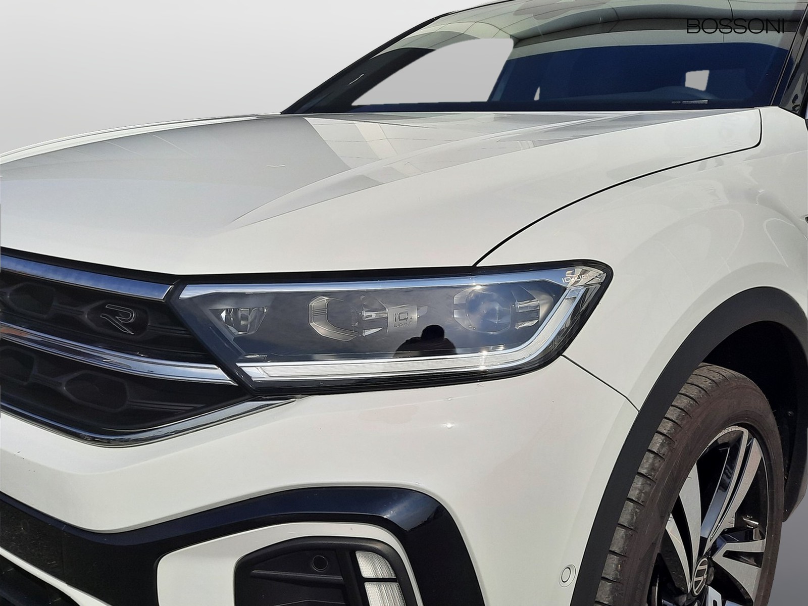 24 - Volkswagen T-Roc 1.5 tsi act r line dsg