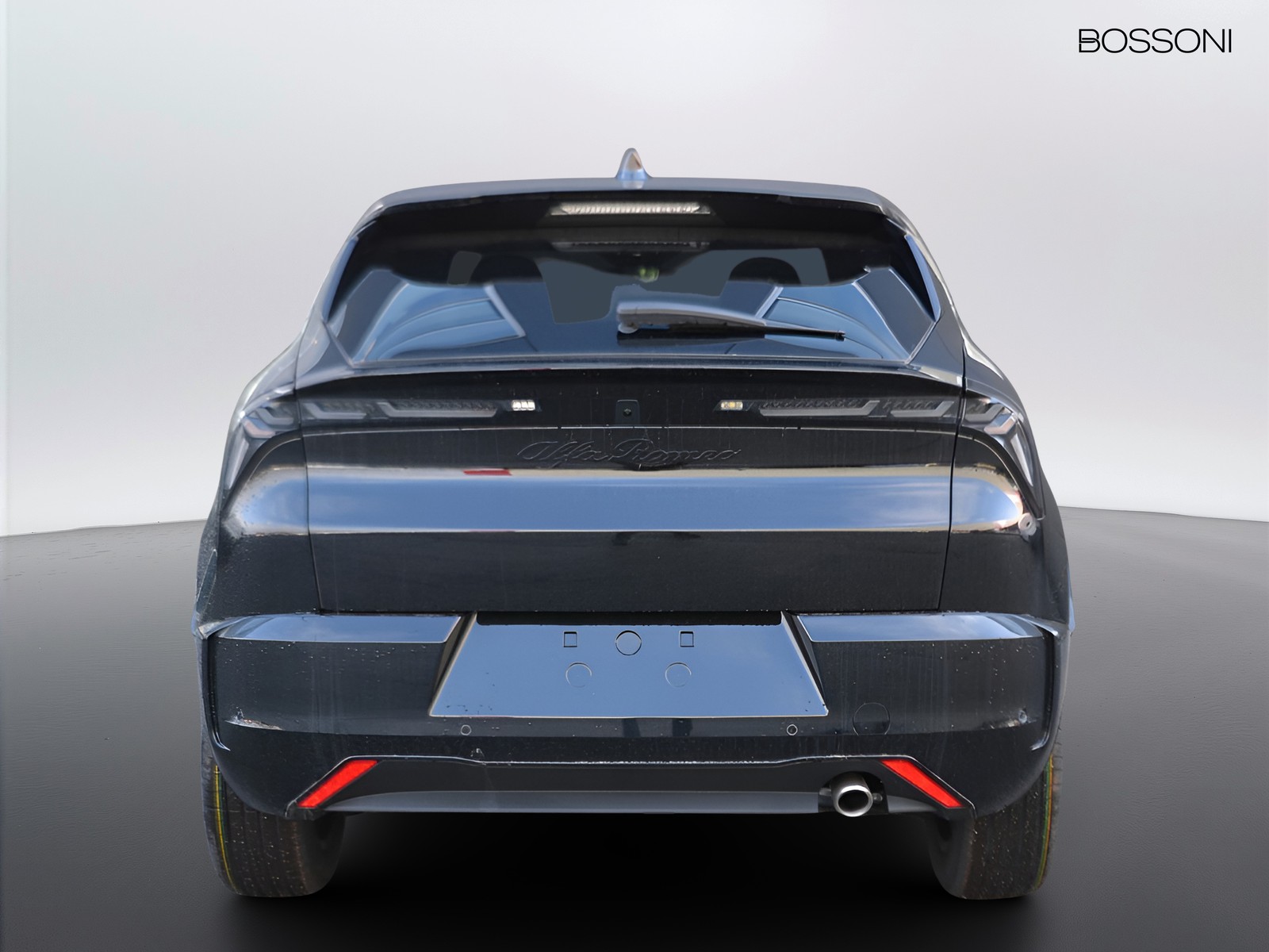 4 - Alfa Romeo Junior 1.2 hybrid 145cv ibrida q4 edct6