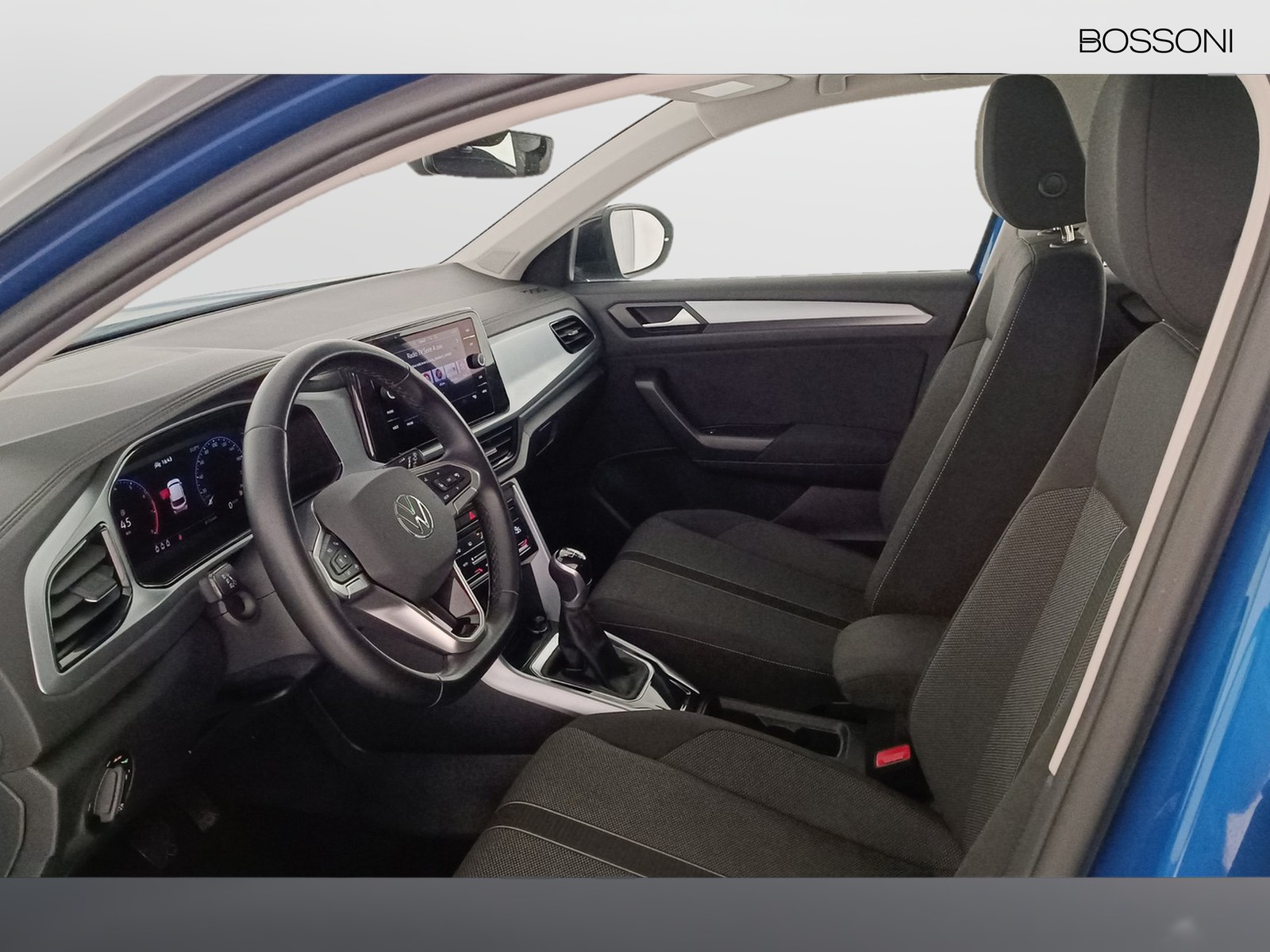 23 - Volkswagen T-Roc 1.0 tsi 110cv life