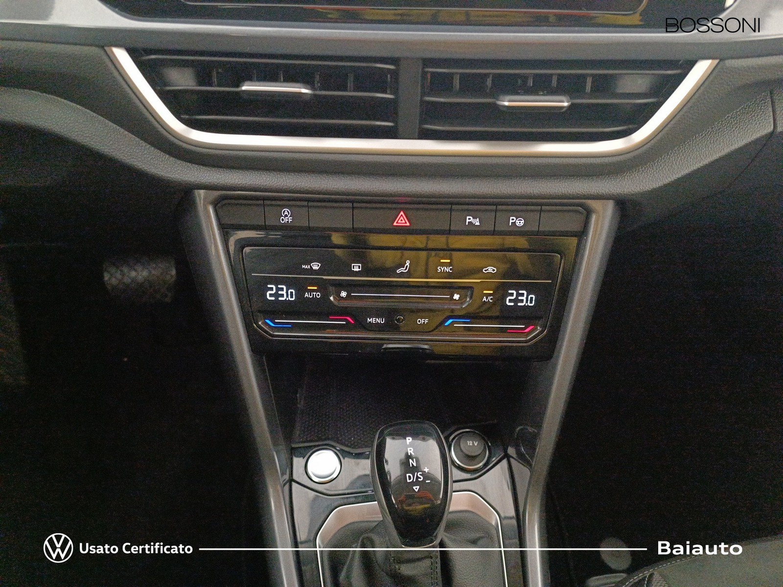 11 - Volkswagen T-Roc 2.0 tdi scr 150cv style dsg