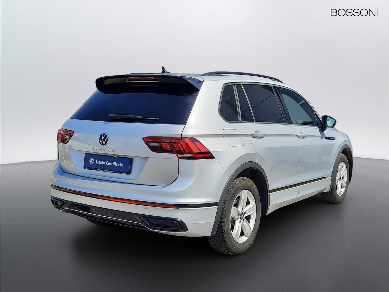 4 - Volkswagen Tiguan 1.5 tsi act 150cv r-line dsg