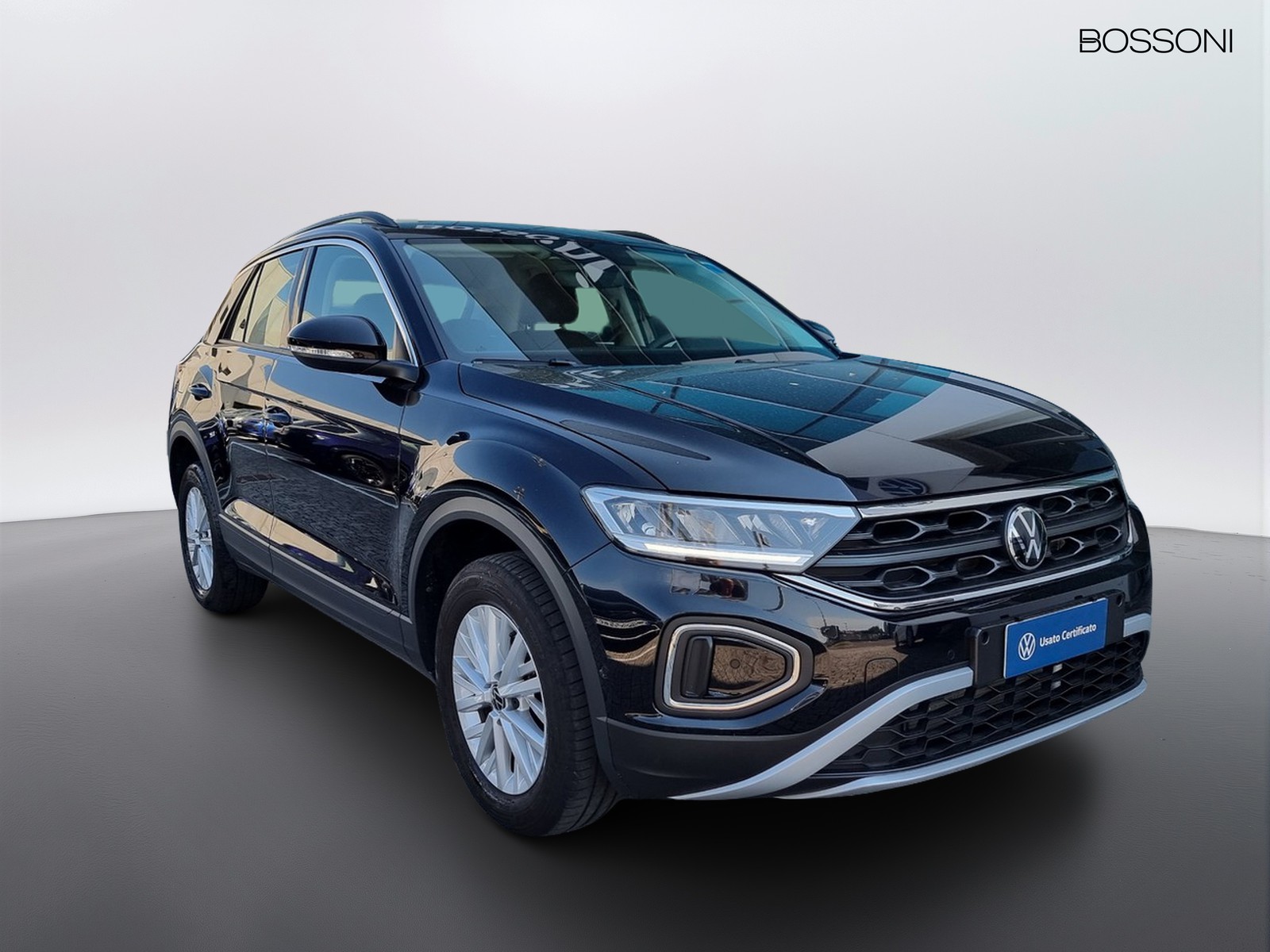 2 - Volkswagen T-Roc 1.5 tsi act life dsg