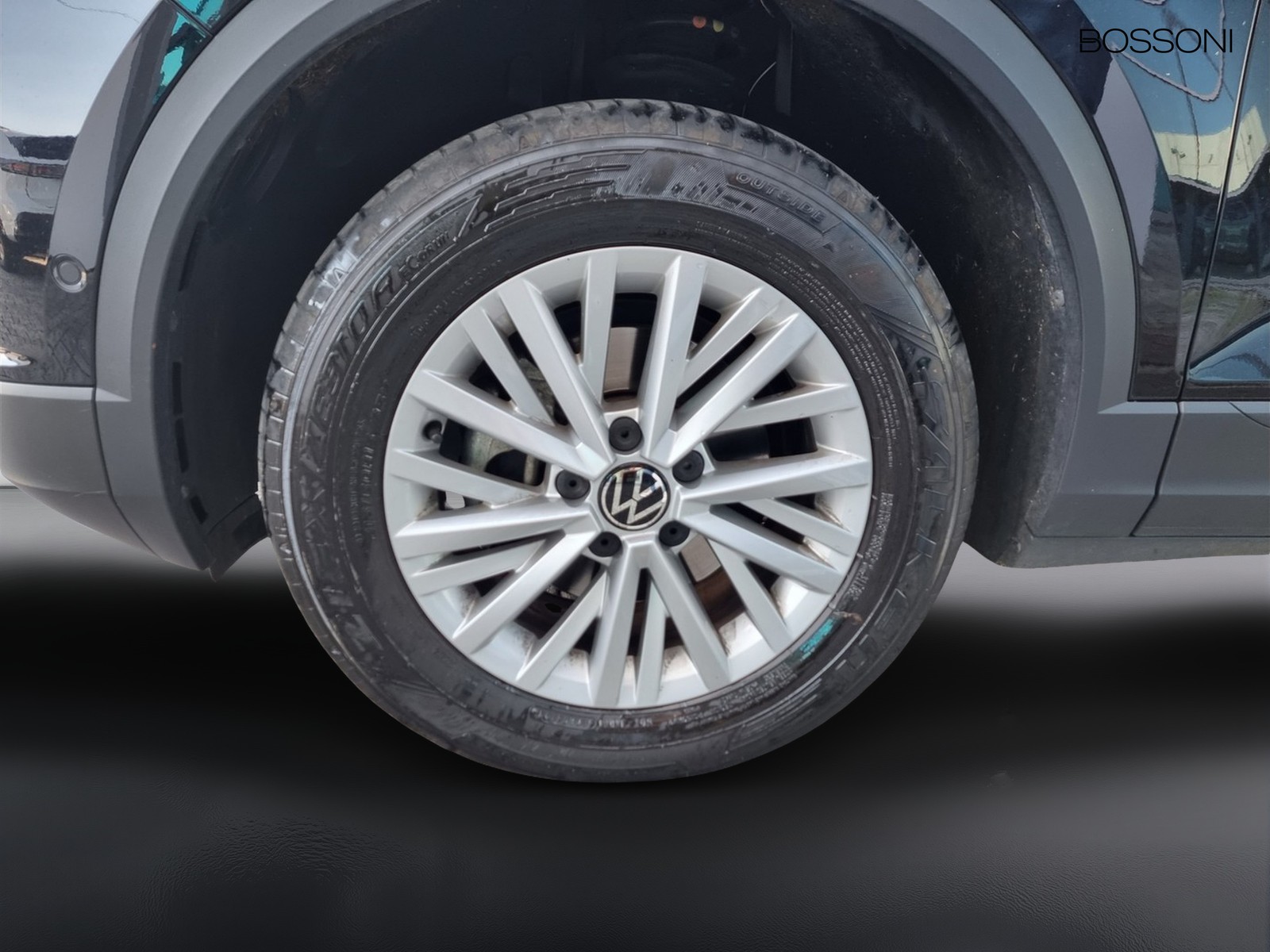 5 - Volkswagen T-Roc 1.5 tsi act life dsg
