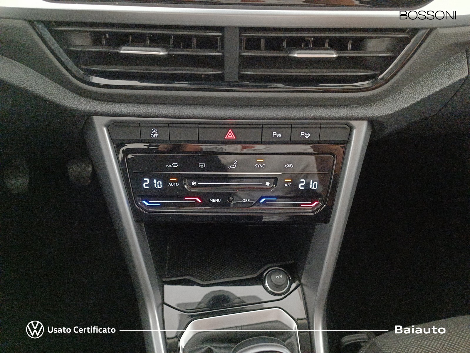 11 - Volkswagen T-Roc 2.0 tdi scr 115cv sport