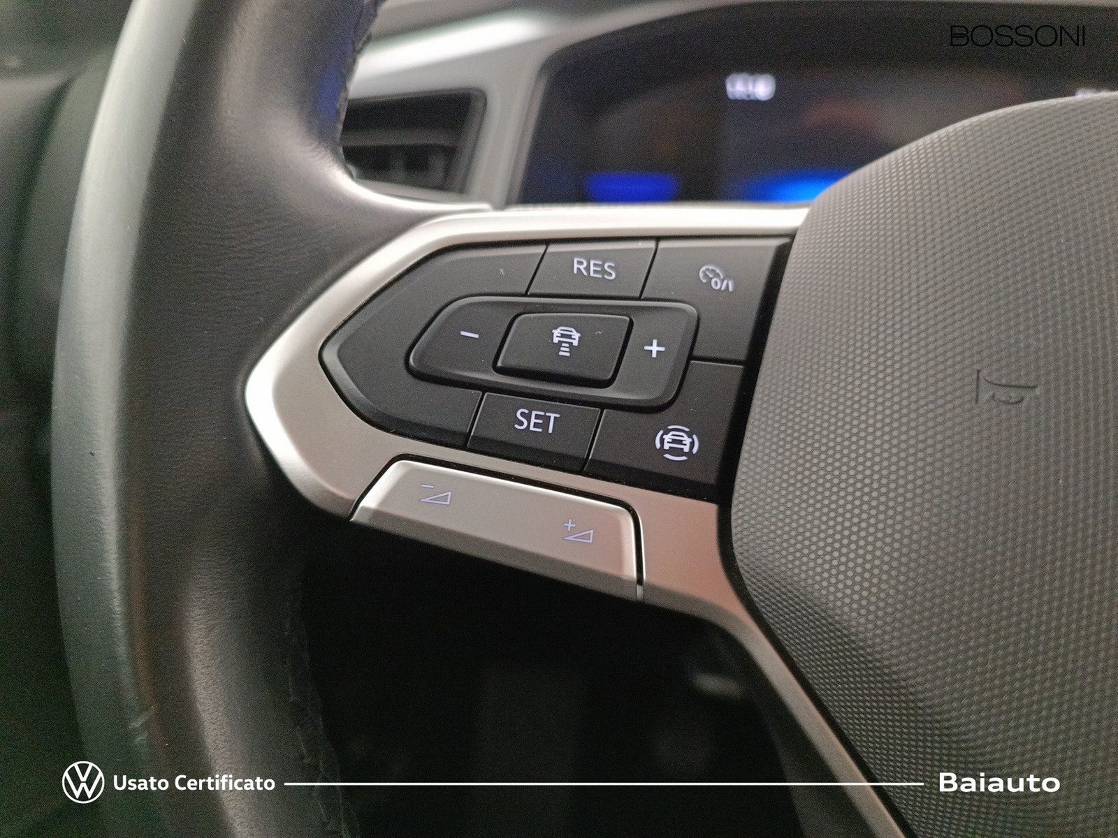 14 - Volkswagen T-Roc 2.0 tdi scr 115cv sport