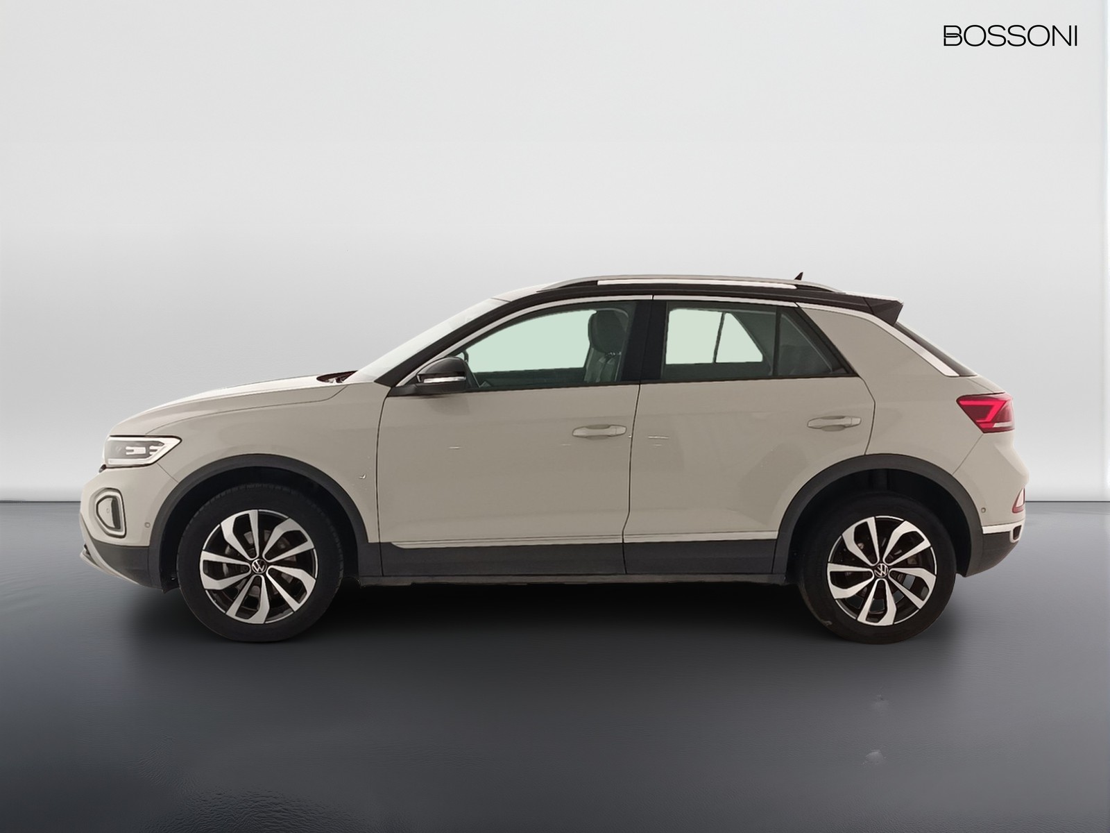 15 - Volkswagen T-Roc 1.0 tsi 110cv style