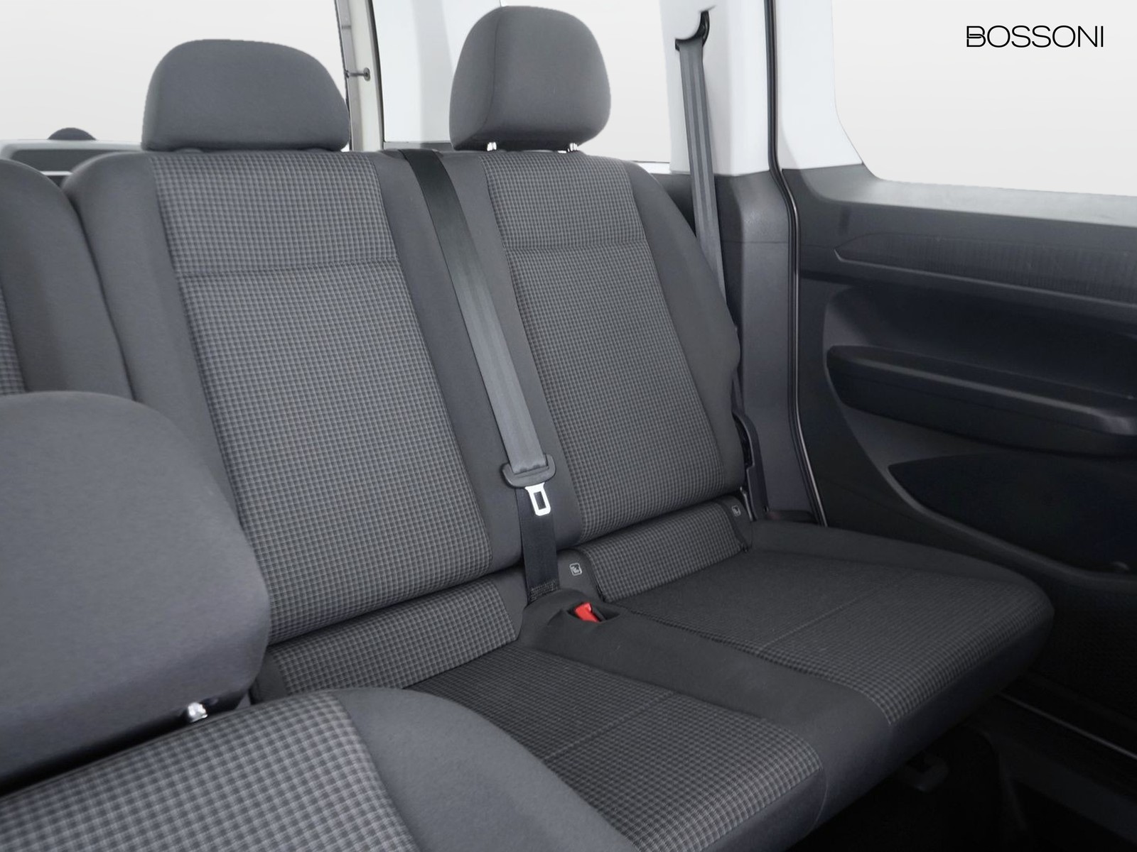 22 - Volkswagen VIC Caddy 2.0 tdi 102cv life