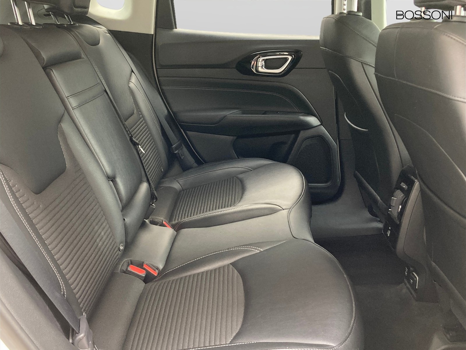 9 - Jeep Compass 1.3 turbo t4 150cv limited 2wd ddct