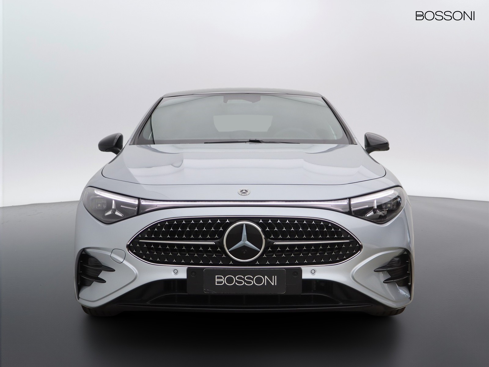 2 - Mercedes CLA 200 amg line advanced plus 4matic auto