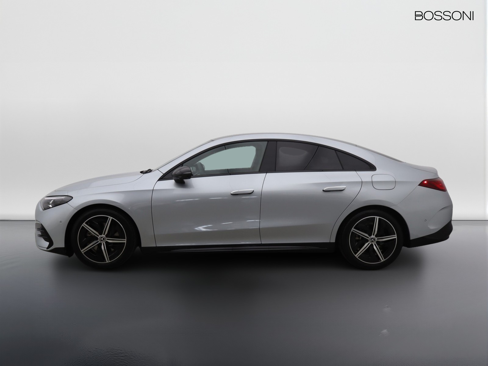 3 - Mercedes CLA 200 amg line advanced plus 4matic auto