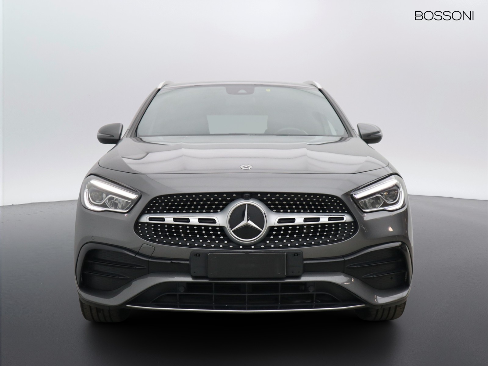 2 - Mercedes GLA 200 d premium 8g-dct
