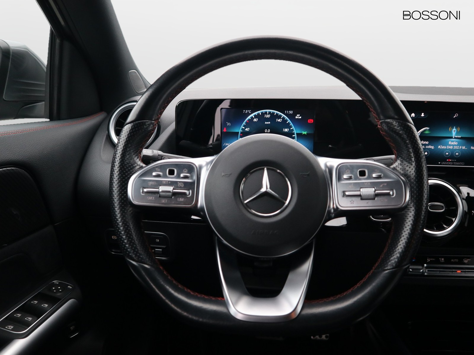 15 - Mercedes GLA 200 d premium 8g-dct