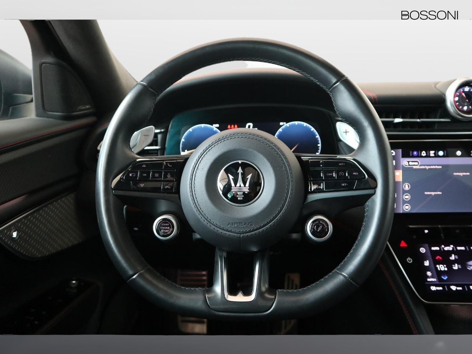 18 - Maserati Grecale 3.0 v6 v6 530cv trofeo awd
