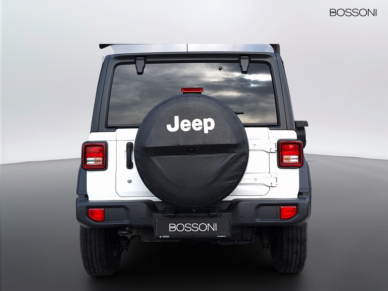 5 - Jeep Wrangler unlimited 2.0 turbo sport 4wd auto