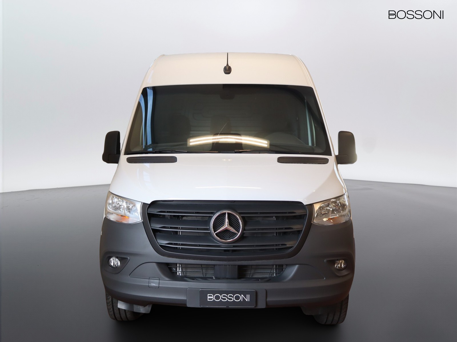 2 - Mercedes Vans Sprinter 319 rwd 2.0 cdi dc 43/35 pro