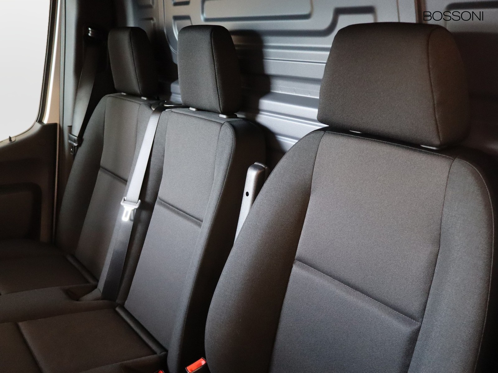 6 - Mercedes Vans Sprinter 319 rwd 2.0 cdi dc 43/35 pro