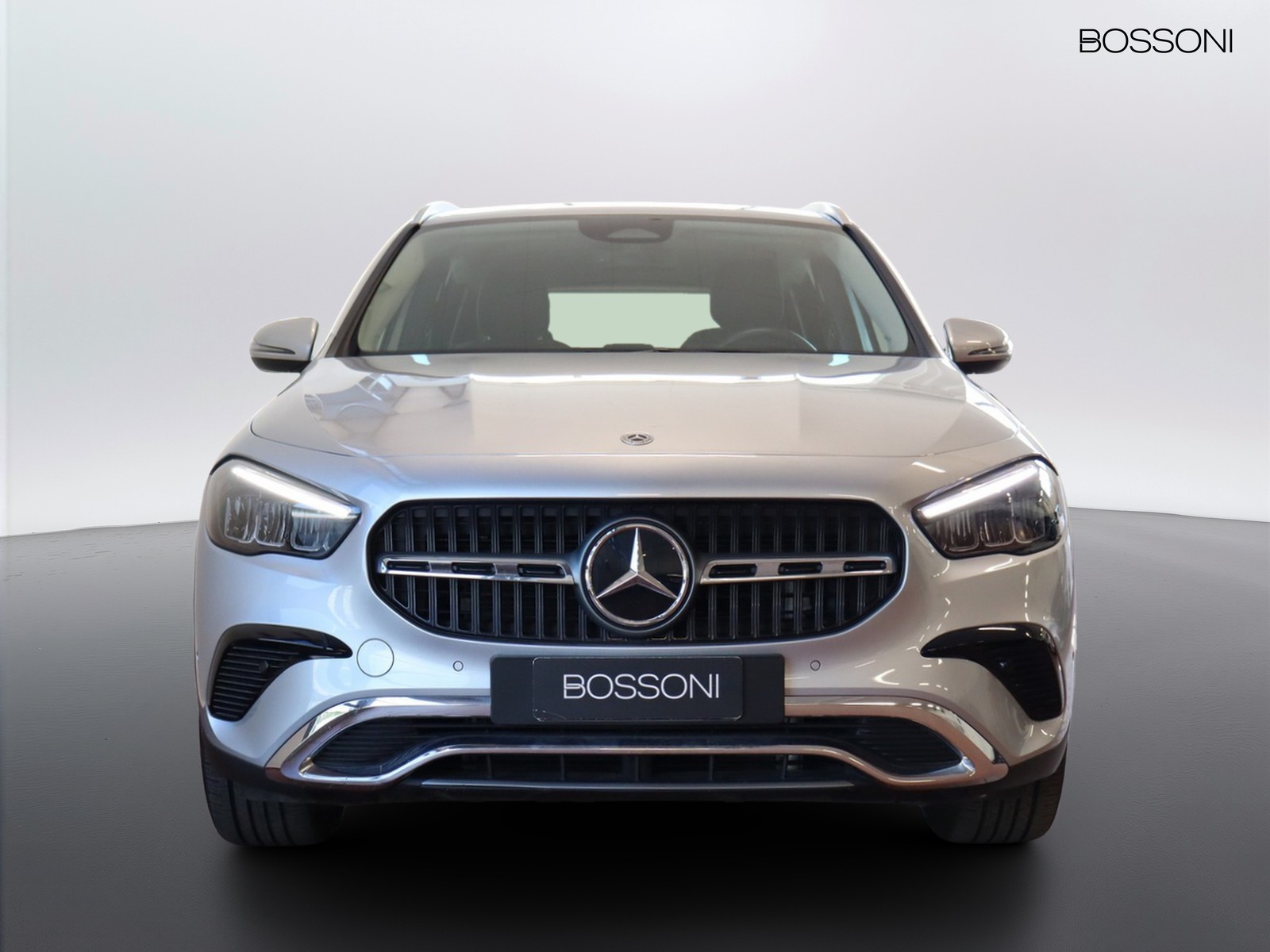 2 - Mercedes GLA 180 d progressive advanced 8g-dct