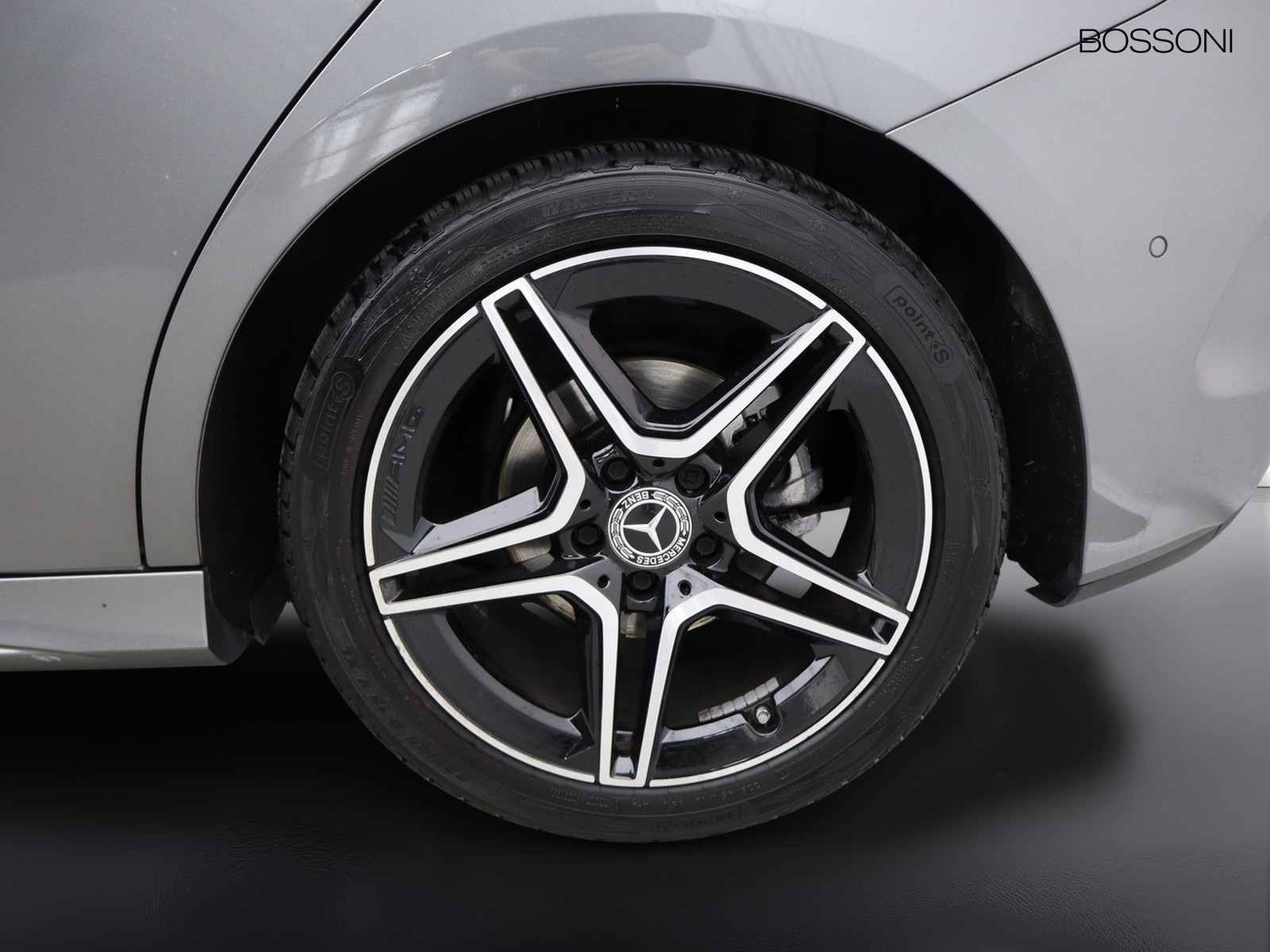 4 - Mercedes Classe B 180 d amg line premium 8g-dct