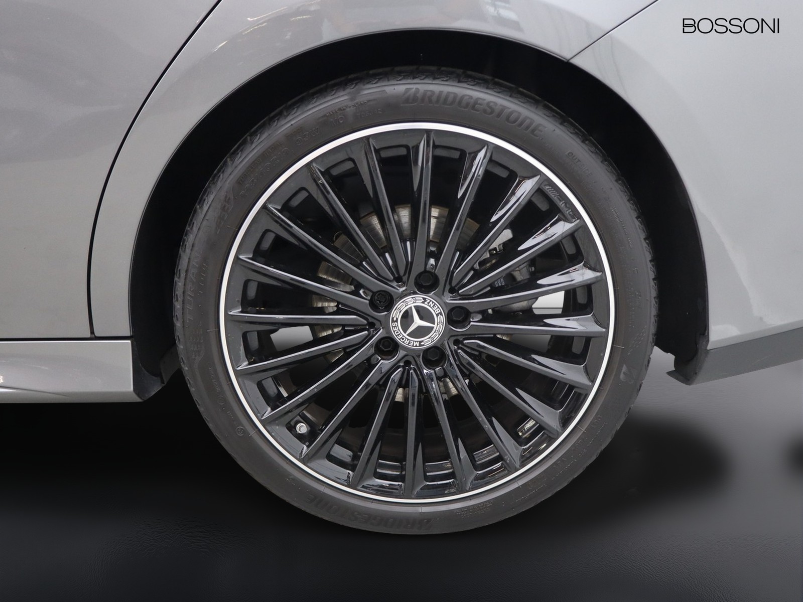 4 - Mercedes CLA shooting brake 200 amg line advanced plus 7g-dct