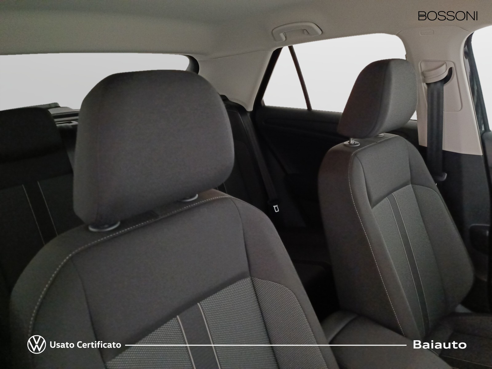 22 - Volkswagen T-Roc 2.0 tdi scr 115cv life