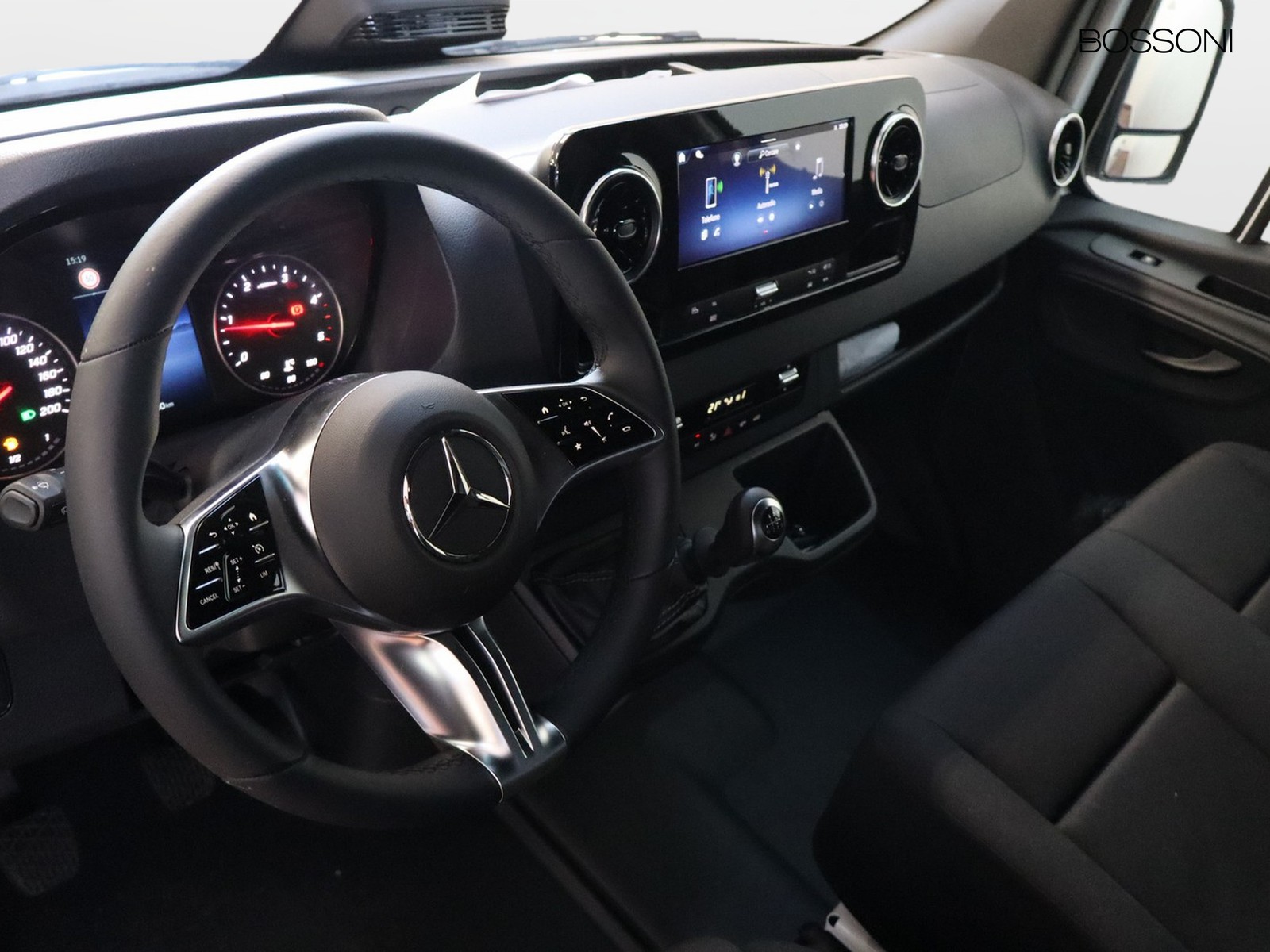 11 - Mercedes Vans Sprinter 319 rwd 2.0 cdi dc 43/35 pro
