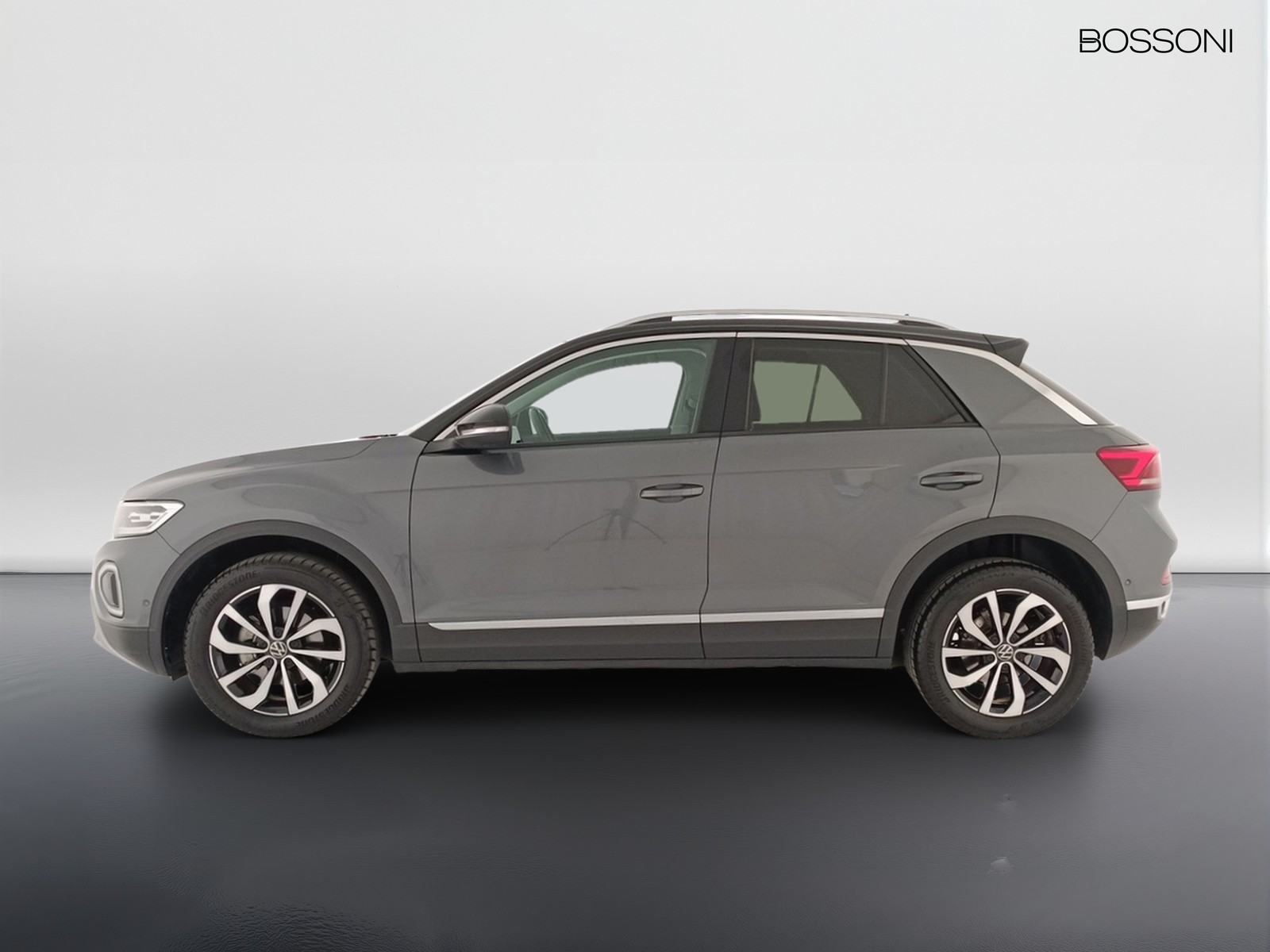 3 - Volkswagen T-Roc 1.0 tsi 110cv style