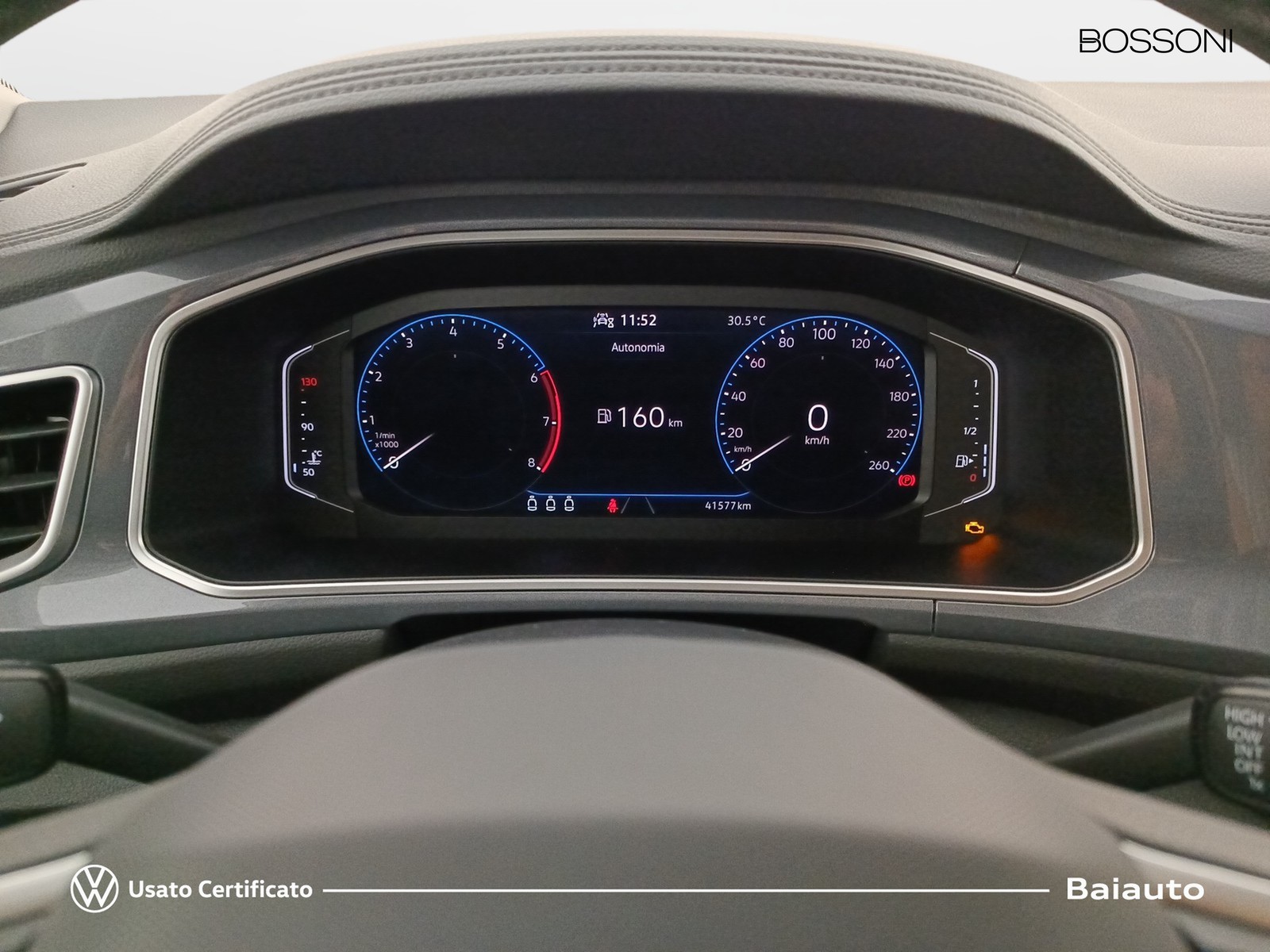 9 - Volkswagen T-Roc 1.0 tsi 110cv style