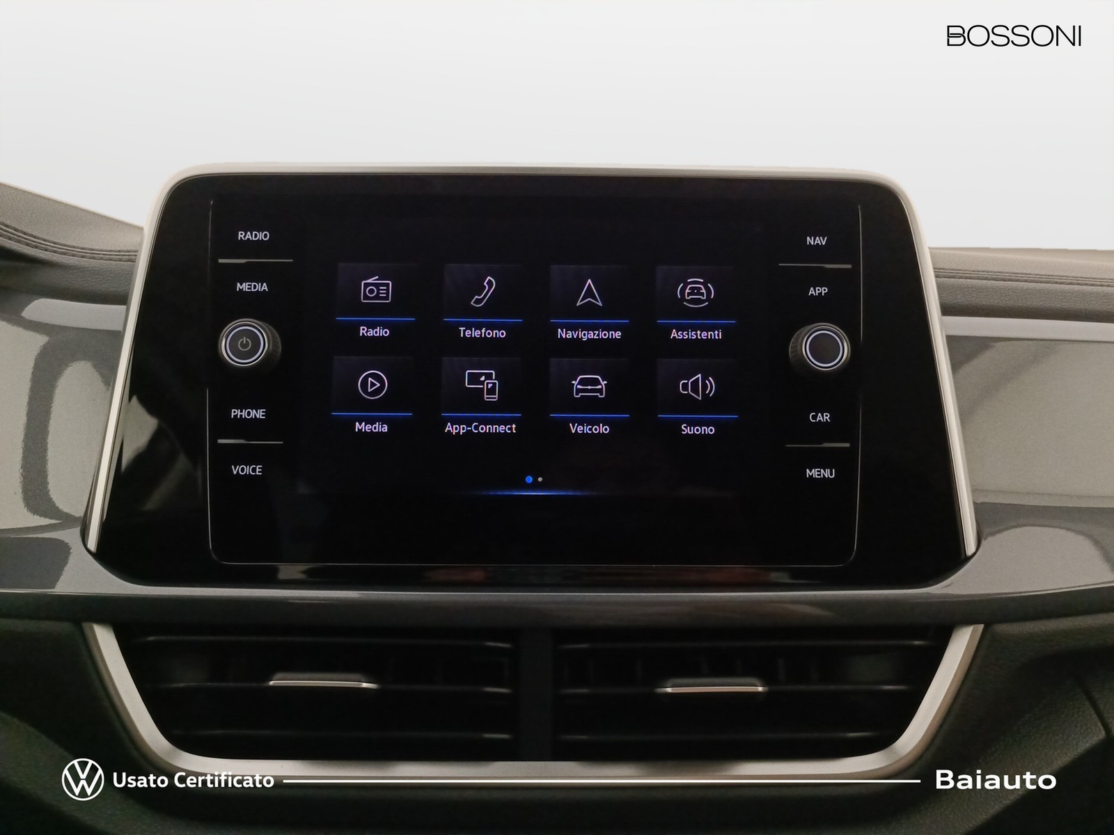 10 - Volkswagen T-Roc 1.0 tsi 110cv style