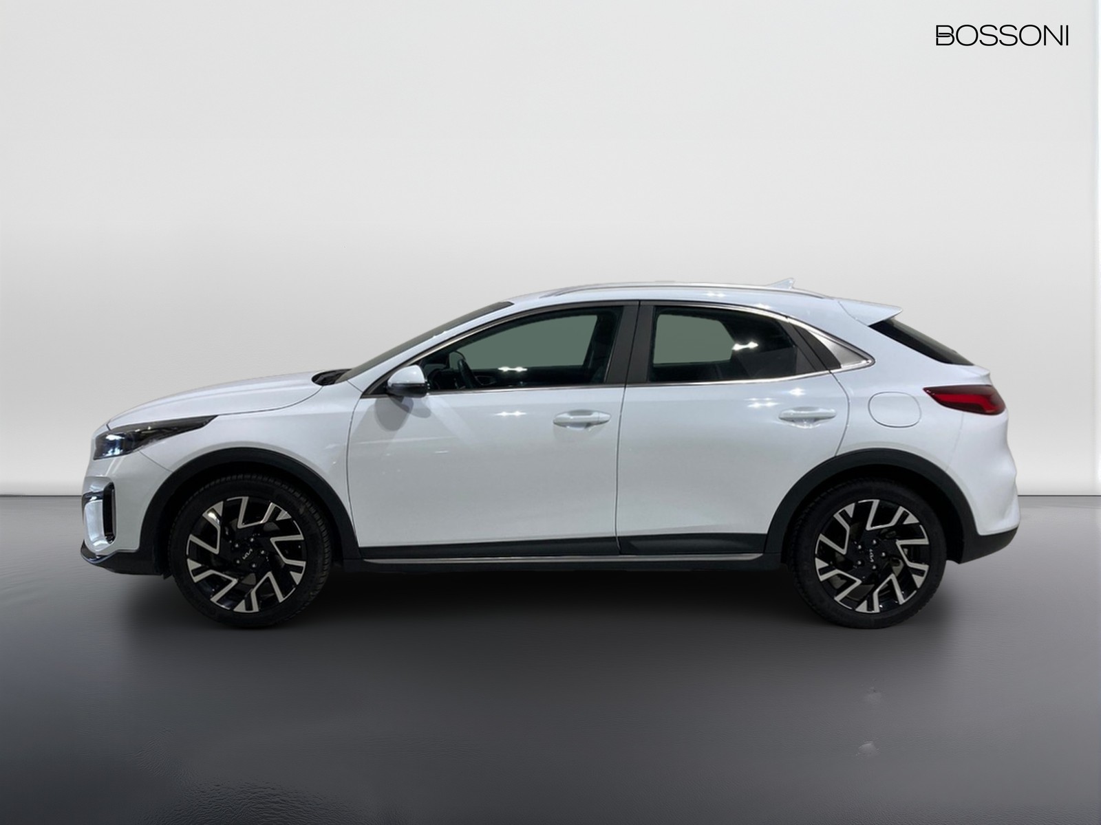 5 - Kia Xceed 1.6 crdi mhev 136cv gt-line mt