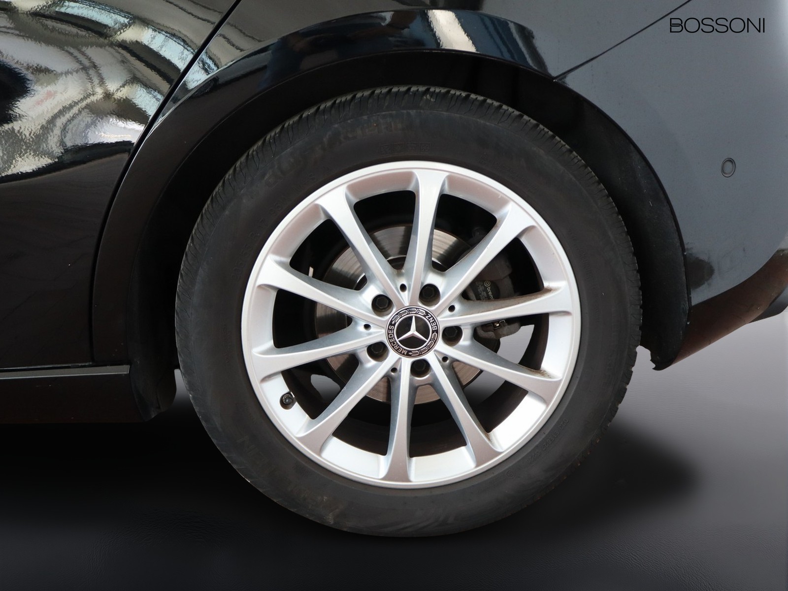 4 - Mercedes Classe A 180 d sport 7g-dct