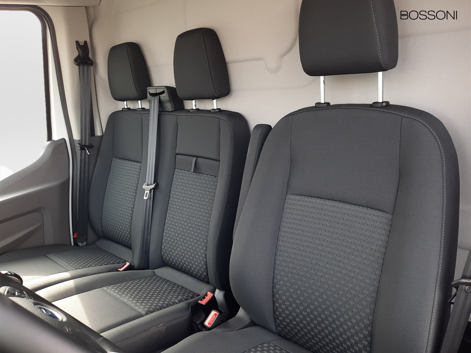 21 - Ford Transit 350 2.0 tdci 130cv trend l2h2 e6.2