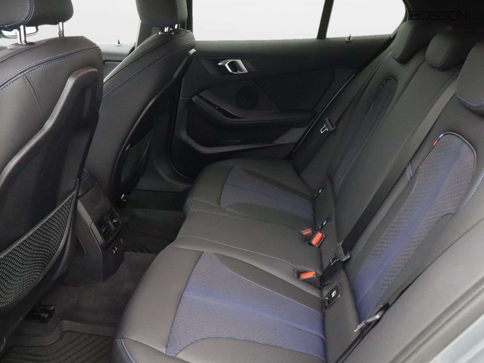 8 - BMW Serie 1 5 porte 118i 136cv msport dct