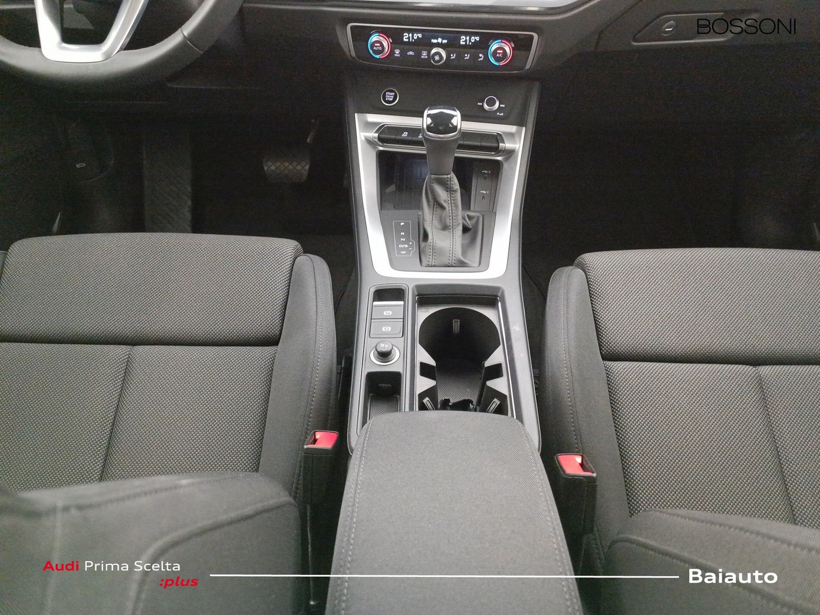 15 - Audi Q3 35 2.0 tdi s line edition s tronic