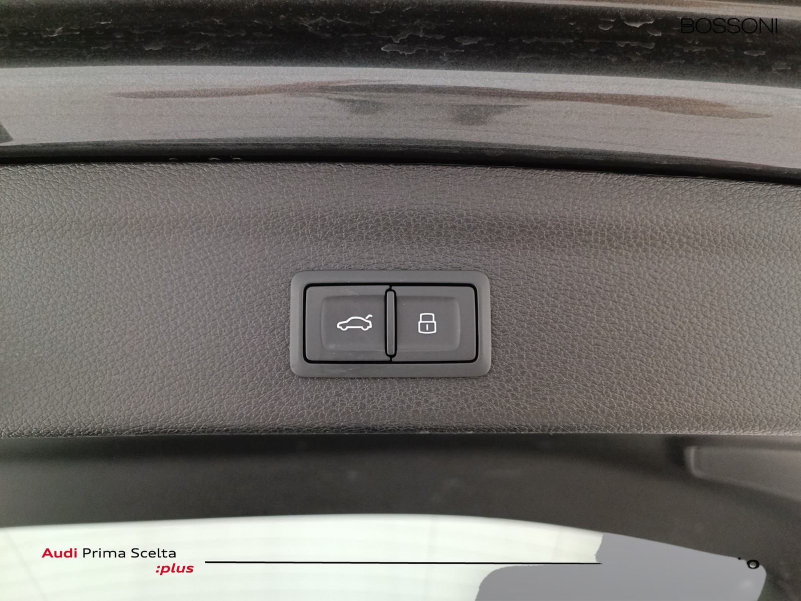 34 - Audi Q3 35 2.0 tdi s line edition s tronic