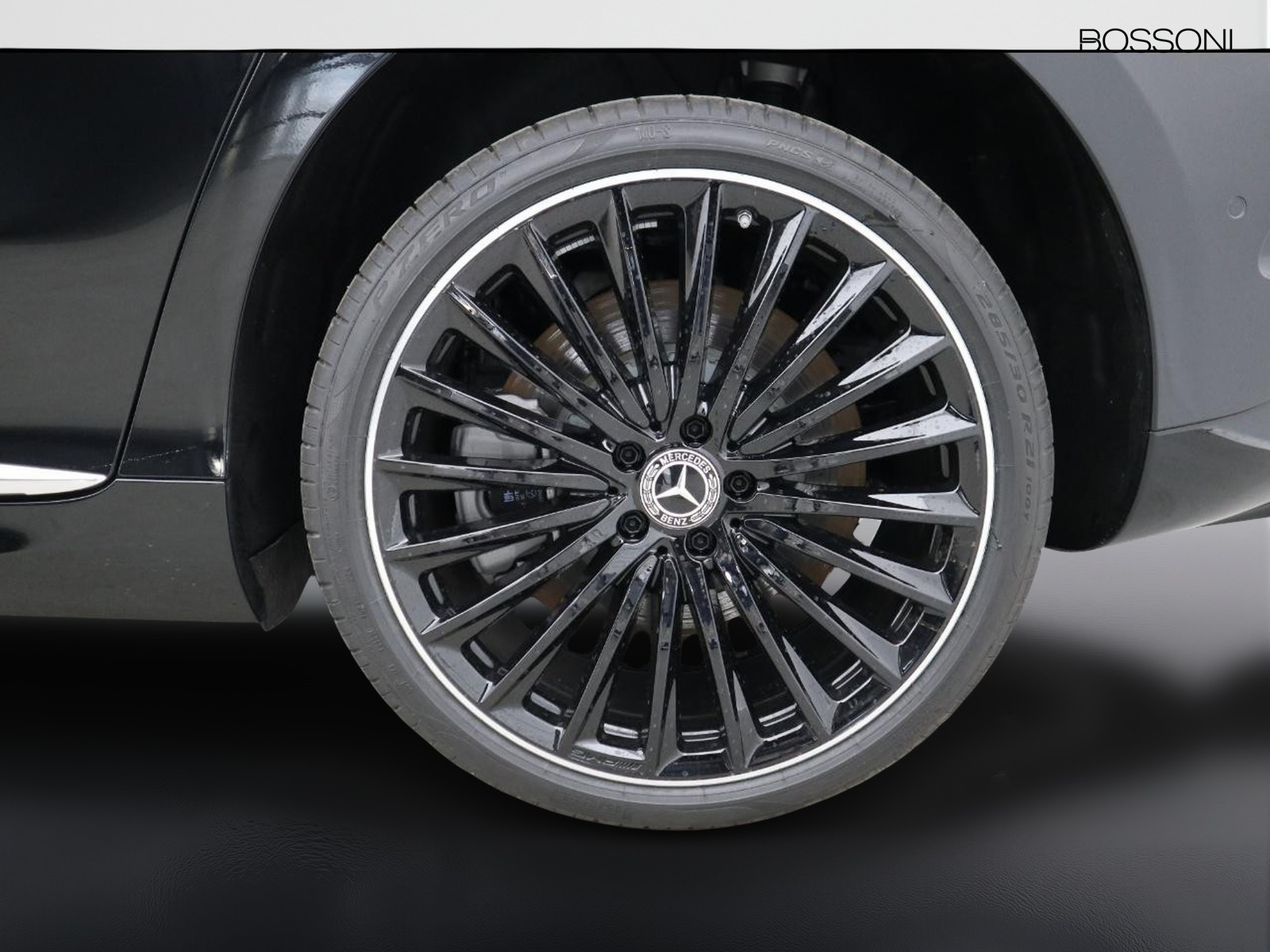 4 - Mercedes EQE 350 premium plus 4matic