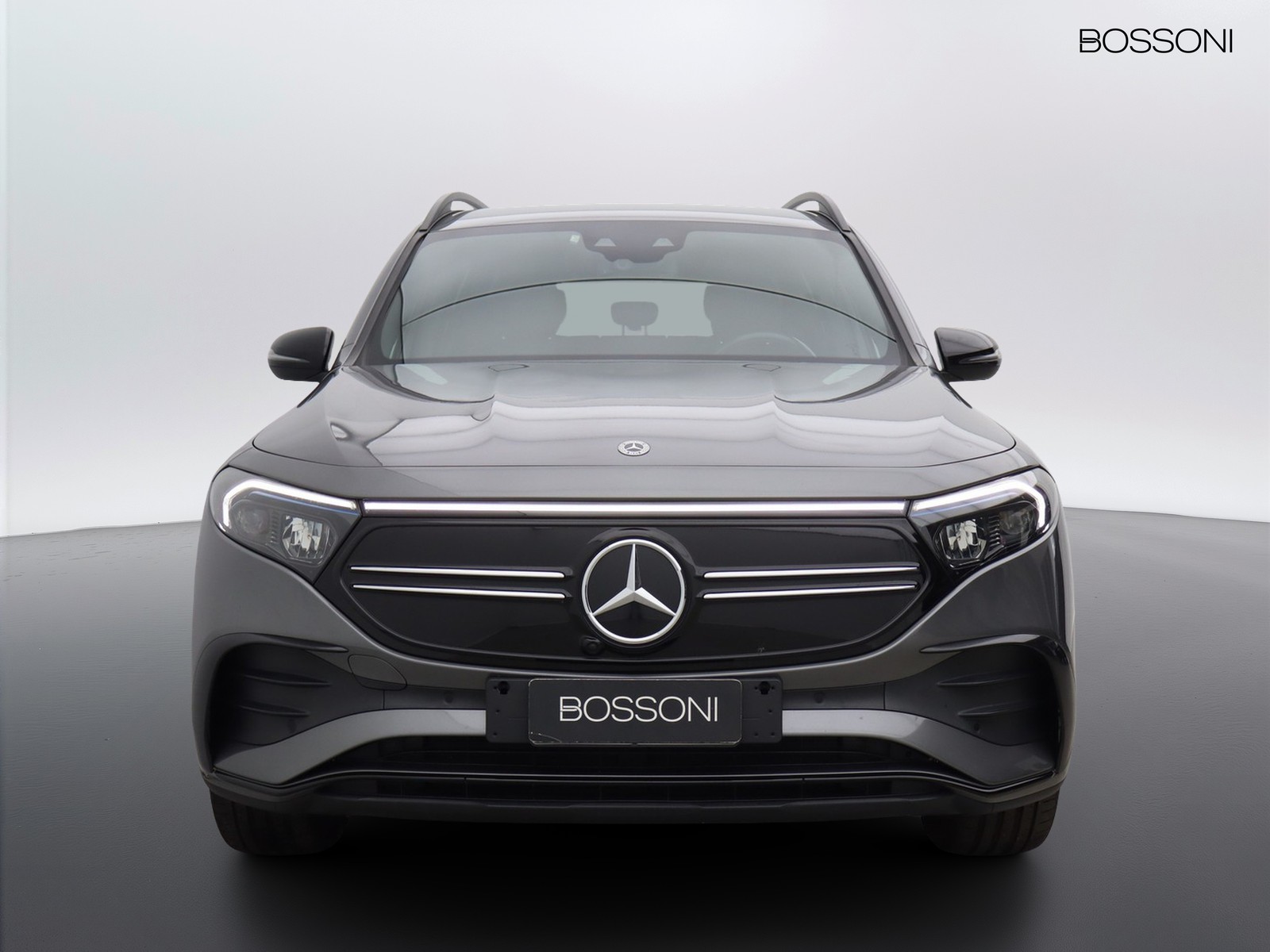 2 - Mercedes EQB 350 amg line premium 4matic