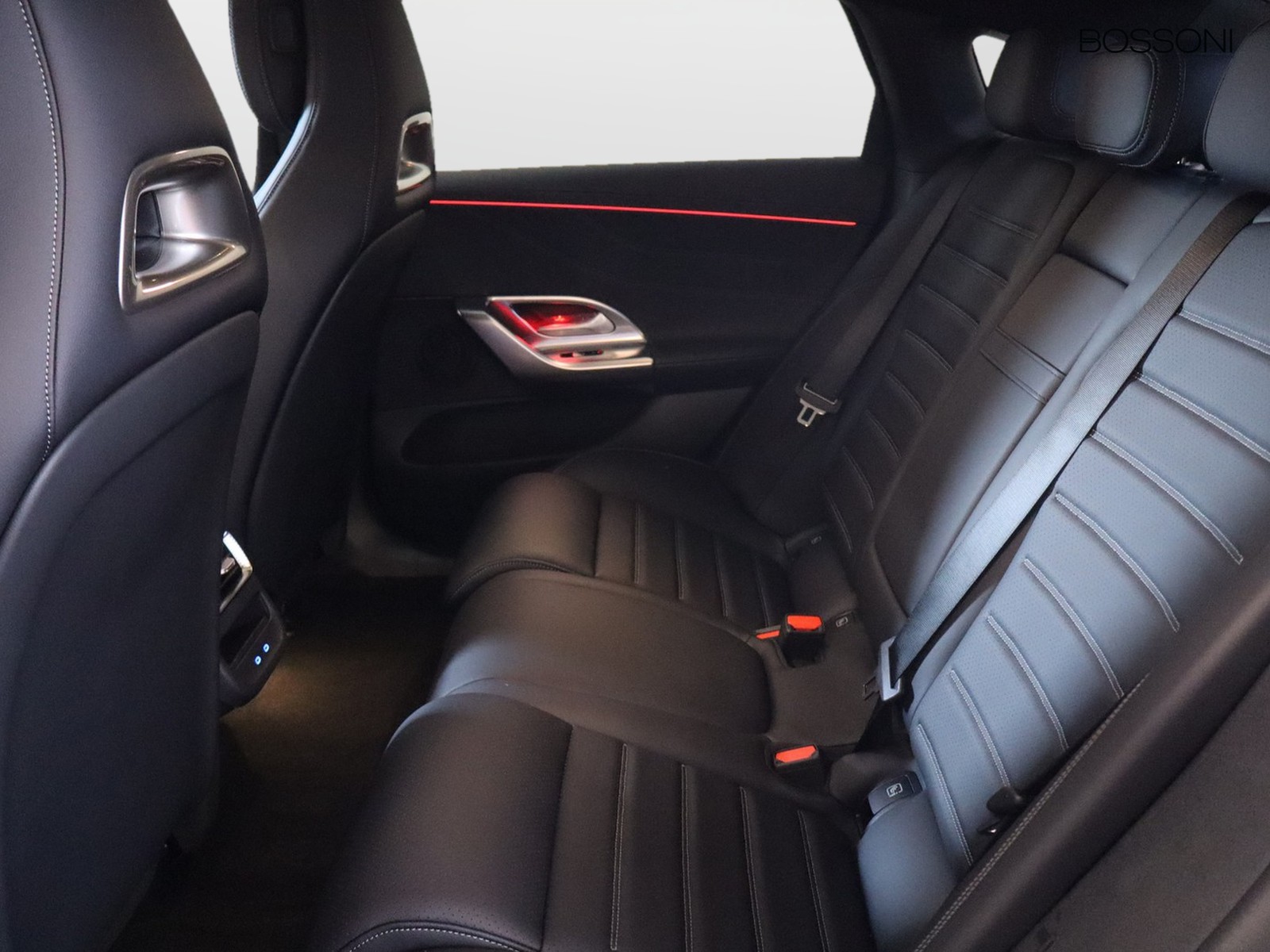 8 - Mercedes Classe C 400 elettrica advanced plus 4matic