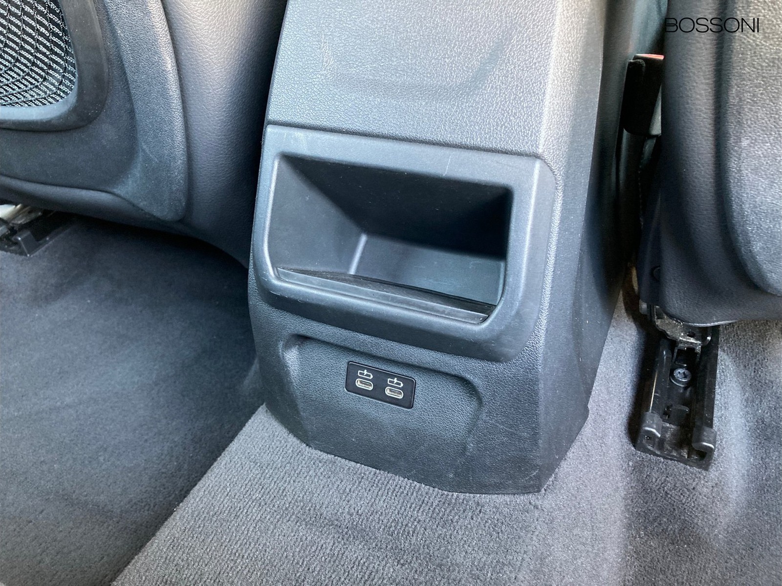 9 - BMW Serie 1 5 porte 116d scr msport