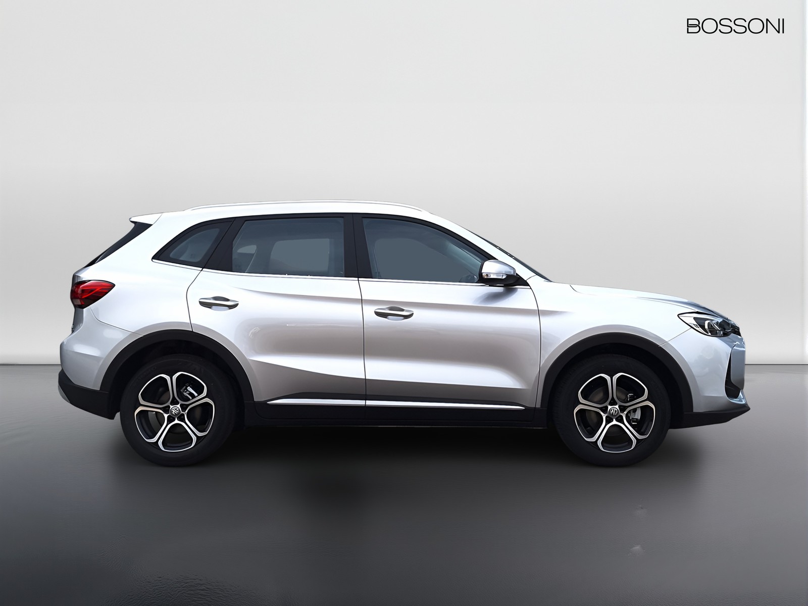 4 - Mg ZS 1.5 hybrid+ comfort auto
