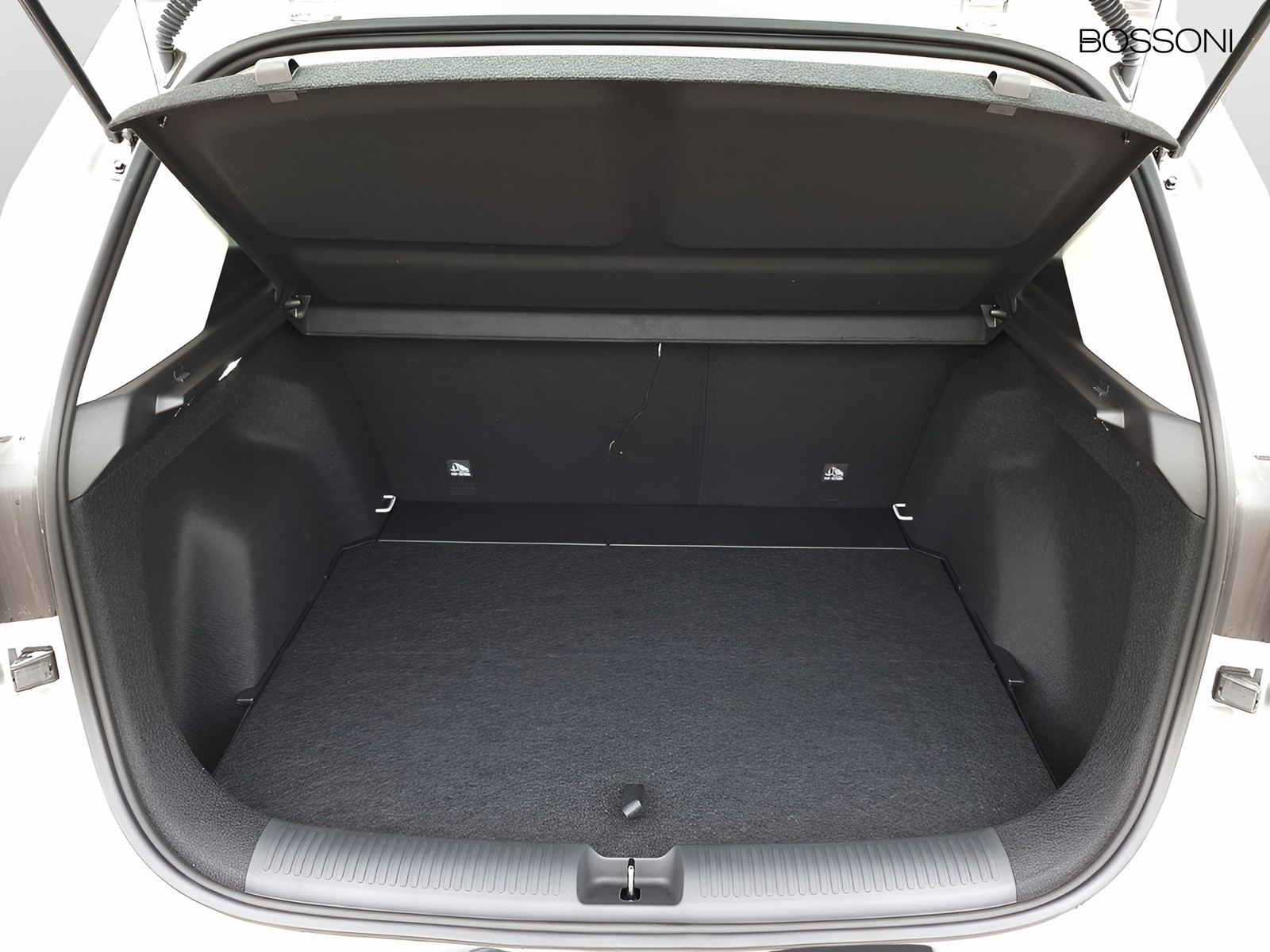 6 - Mg ZS 1.5 hybrid+ comfort auto