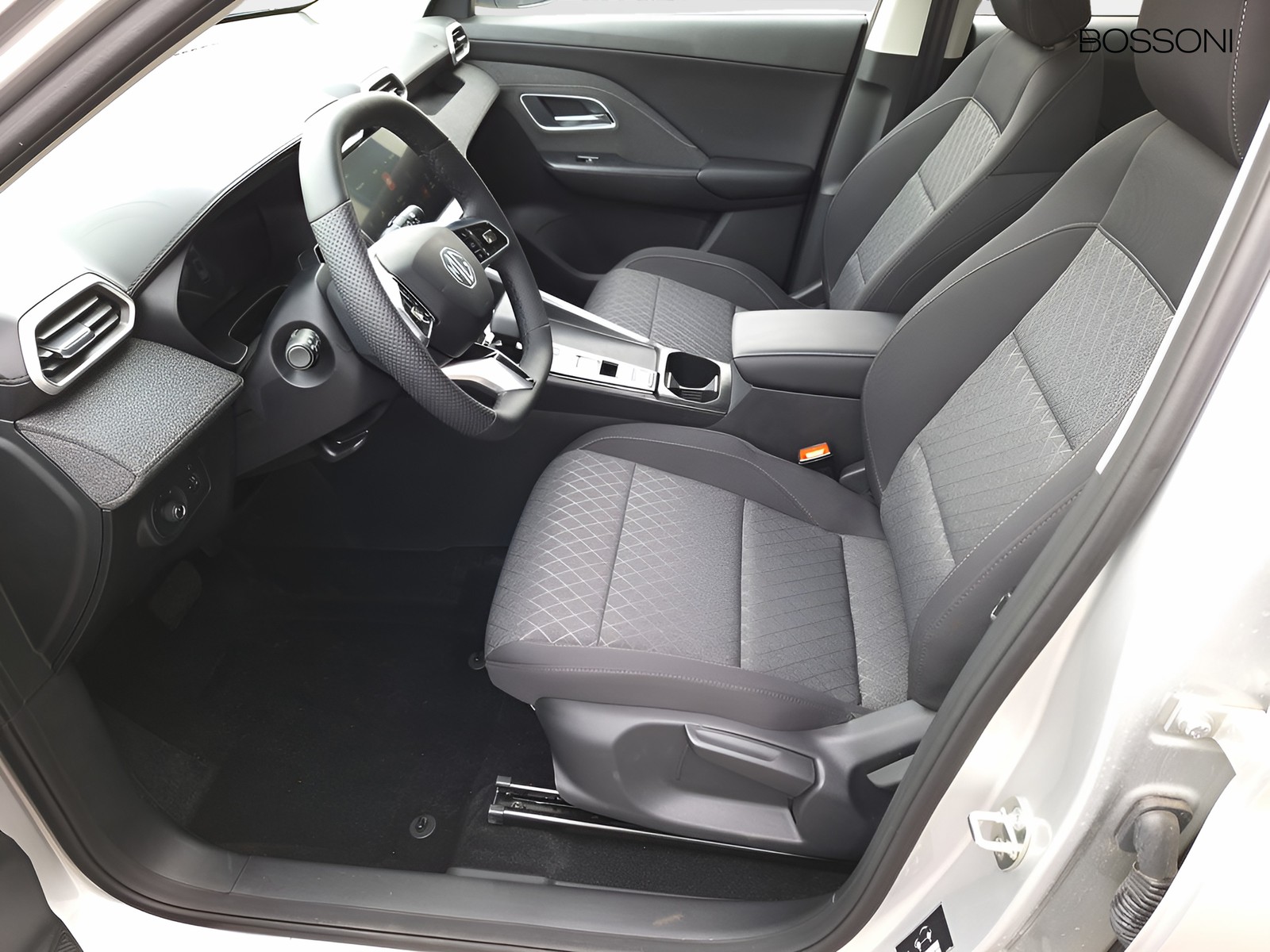 11 - Mg ZS 1.5 hybrid+ comfort auto