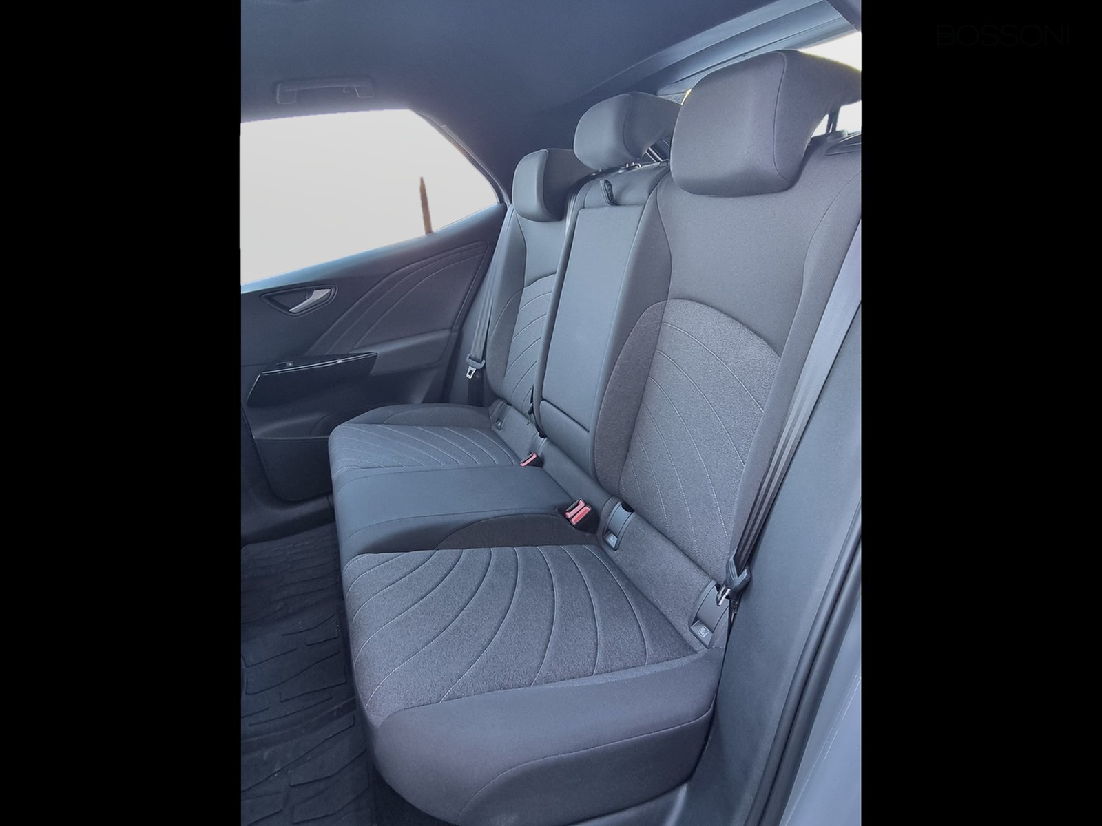 9 - Volkswagen ID.3 77 kwh pro s