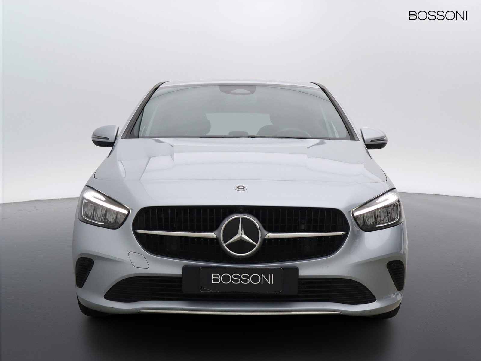 2 - Mercedes Classe B 180 d street edition 8g-dct