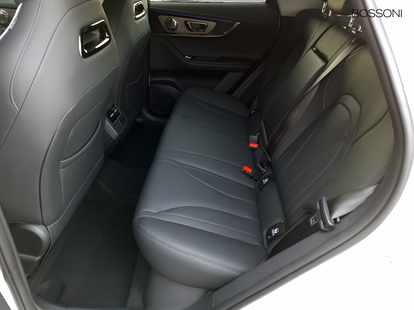 12 - Omoda 5 shs-h 1.tgdi full hybrid premium dht