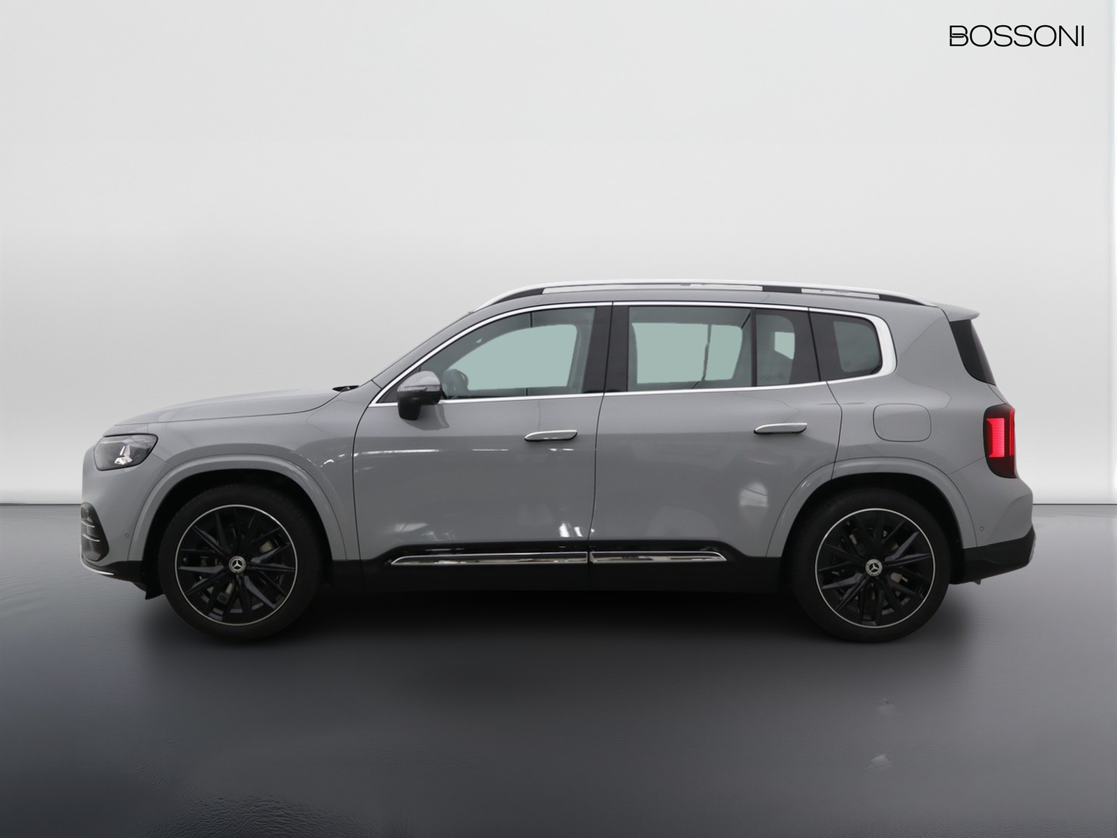 3 - Mercedes GLB 200 advanced plus 8g-edct