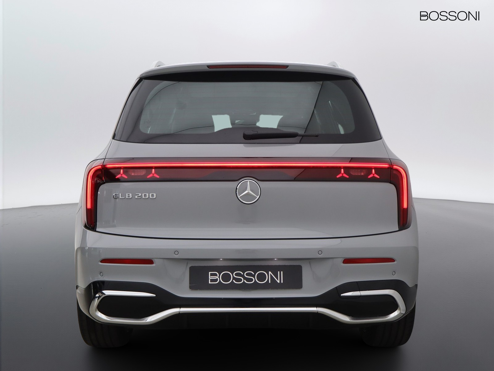6 - Mercedes GLB 200 advanced plus 8g-edct