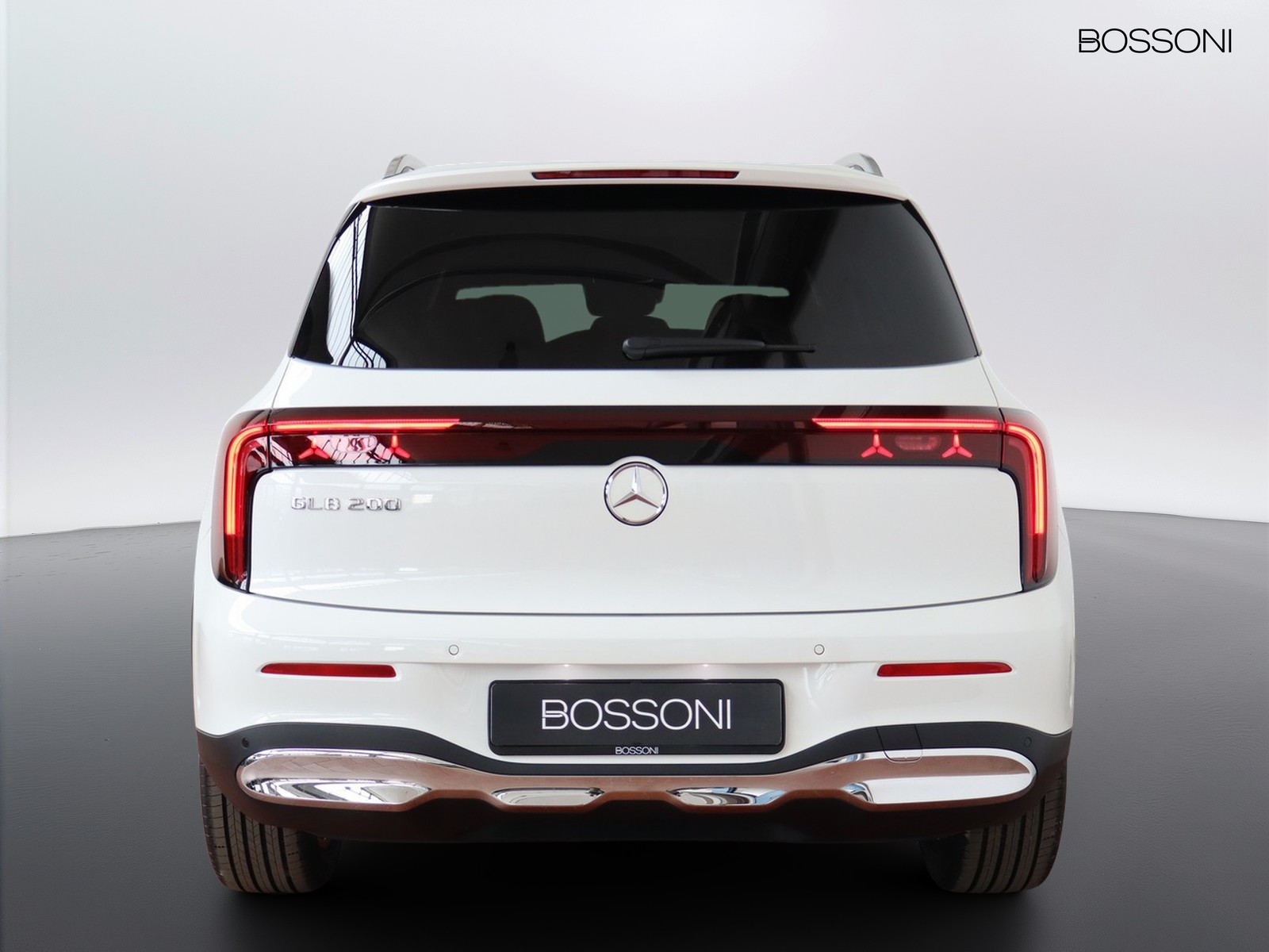 6 - Mercedes GLB 200 advanced plus 8g-edct