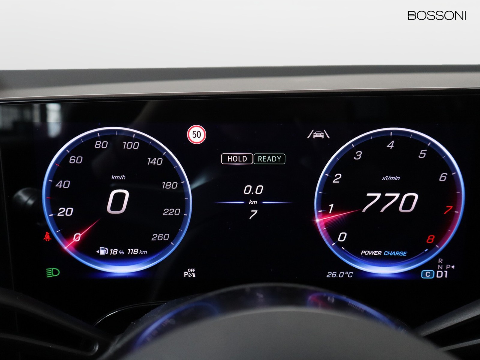 9 - Mercedes GLB 200 advanced plus 8g-edct