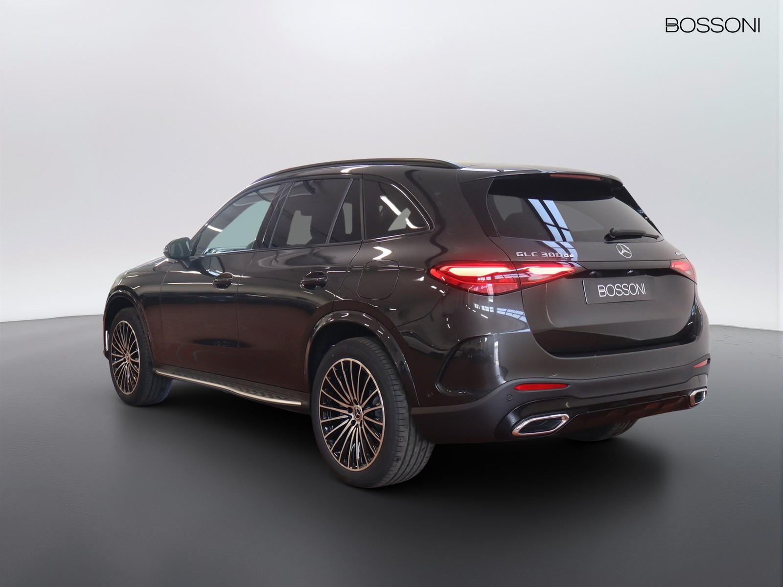 5 - Mercedes GLC suv 300 de plug-in hybrid amg line advanced 4matic 9g-tronic